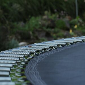 Find din drømmetrampolin på tilbud: Sådan gør du et kup